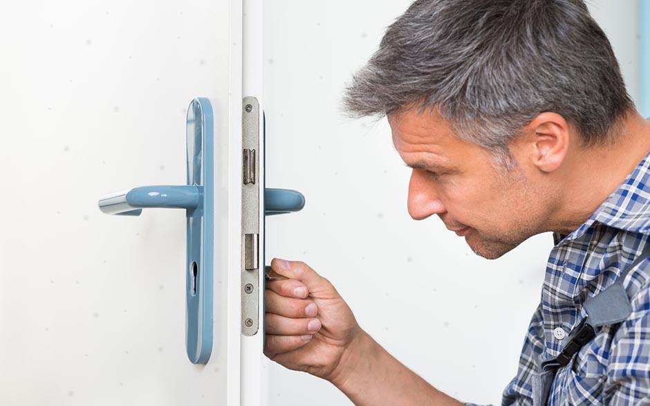 installation de porte installation Ankers Istres